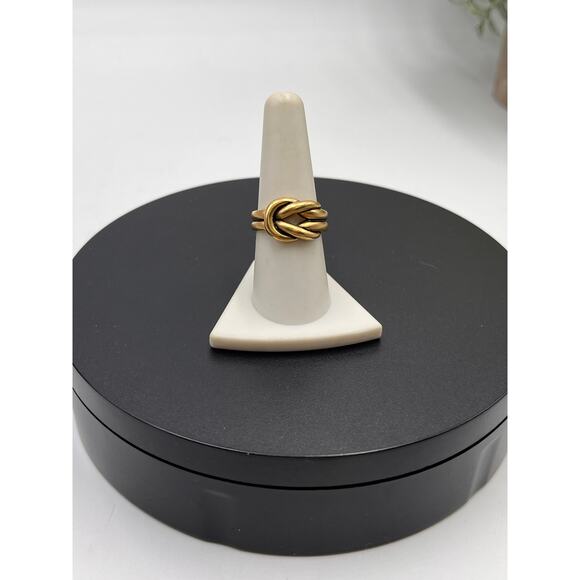 Premier Designs Signed Matte Brushed Hold Tone Love Knot Ring Sz 8.25 - Picture 1 of 5